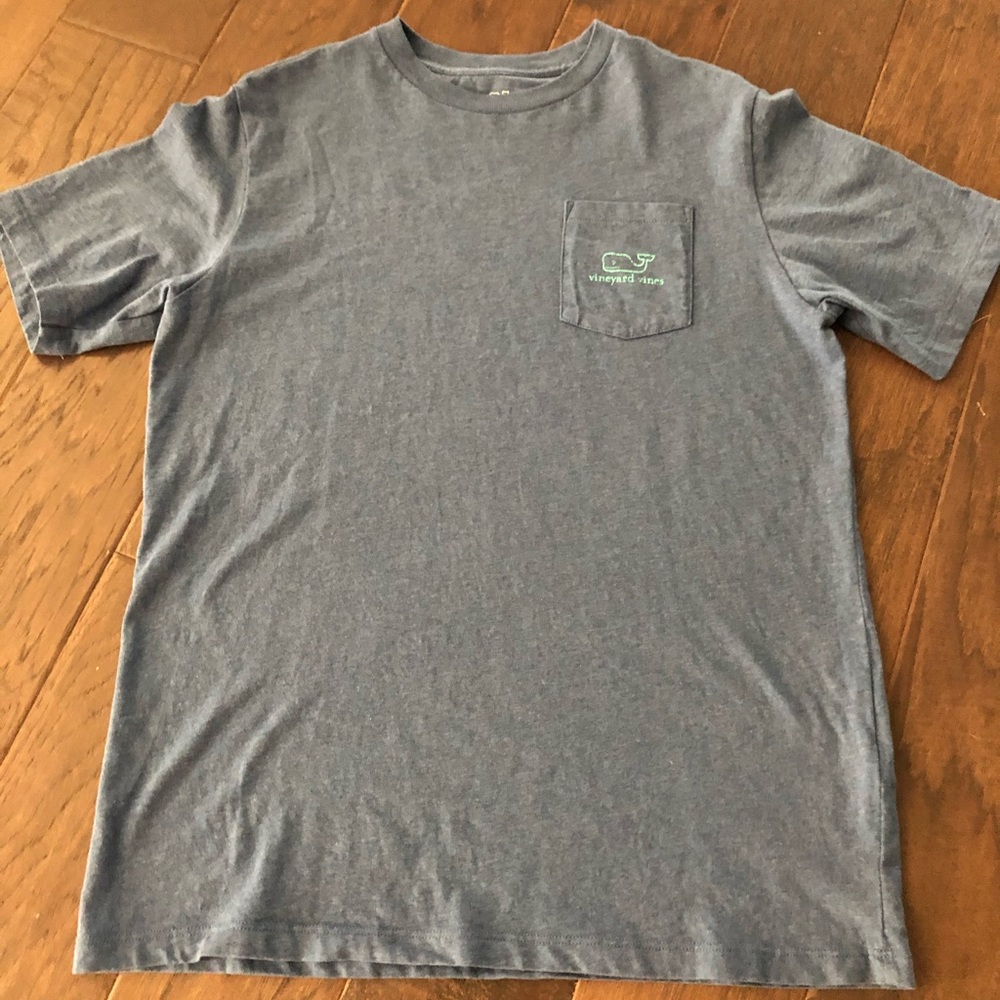 Boys Blue Vineyard Vines Tshirt XL